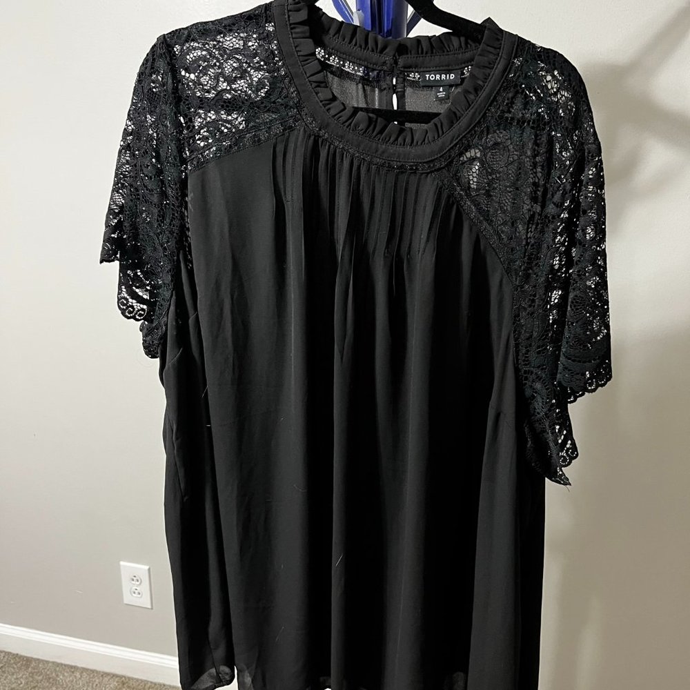 Torrid Black Chiffon Top with Lace Sleeves size 4x